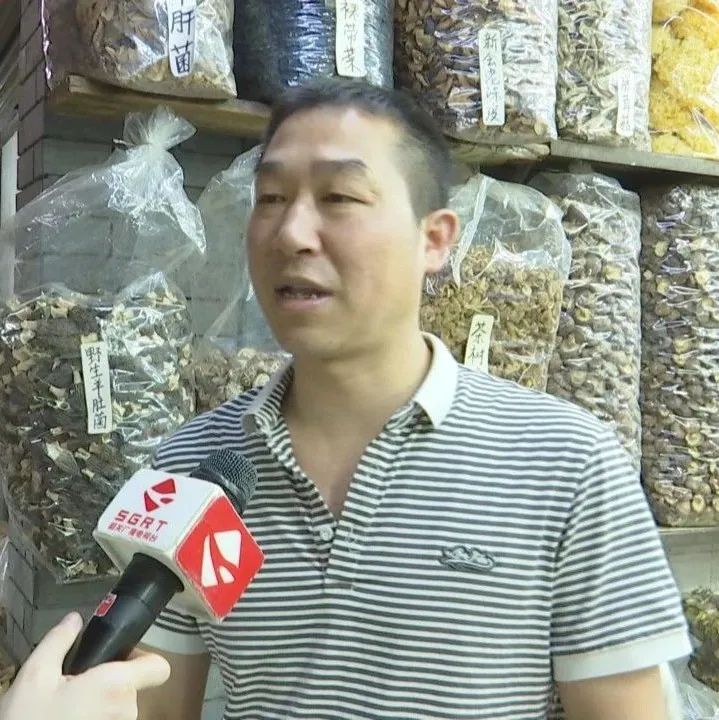 DƬ